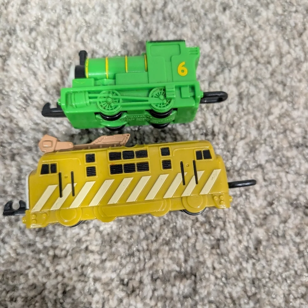 Vintage 2000 Thomas and the Magic Railraod Subway Toys - Percy and Diesel